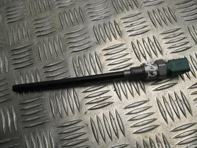 Peugeot 96546136 308 SW II 2014 Commutateur de pression d'huile - Image 1