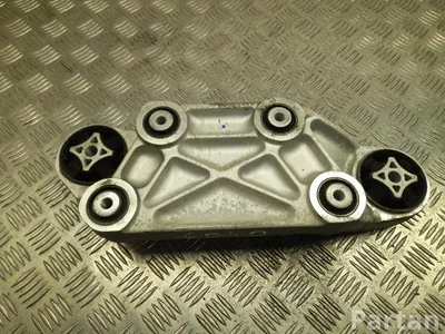 Tesla MODEL X 2016 Uchwyt silnika - Obraz 1