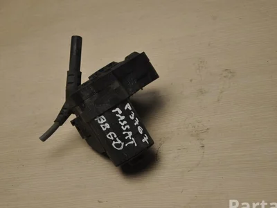 Volkswagen 3Q0615406 ; 3Q0615406M ; RIGHT / 3Q0615406, 3Q0615406M, RIGHT PASSAT Variant (3G5) 2017 Electric parking brake actuator - Image 1