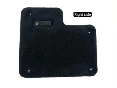 Maserati 082172000 GRAN TURISMO 2011 Poszycie bagażnika z prawej - Zdjęcie 1