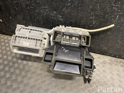Toyota 87050-47500, 87010-47490 / 8705047500, 8701047490 PRIUS (_W6_) 2024 Corps de soufflante - Image 1