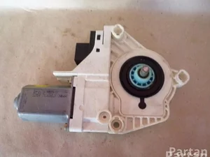 Audi 4F0 959 801 B / 4F0959801B A6 (4F2, C6) 2005 Moteur de lève-vitre Left Front