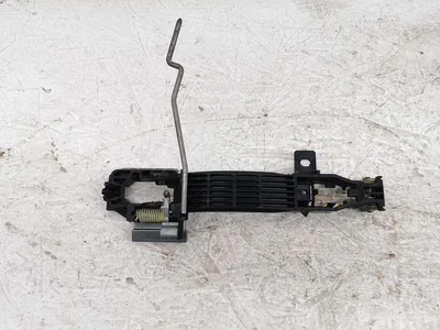 Mazda 3 (BM) 2018 Poignée de porte - Image 1