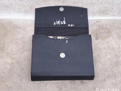 Mercedes-Benz C-CLASS (W205) 2015 Carnet d'entretien - Image 1