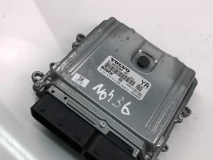 Volvo 31303095AC; 0281016616 / 31303095AC, 0281016616 V70 III (BW) 2011 Motorsteuergerät