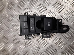 Toyota 75K151 Camry XV70 2020 Bouton de frein de stationnement électromécanique