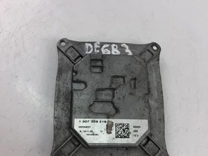 Audi 1307329218 A4 (8K2, B8) 2012 Unité de commande électronique pour le contrôle de la portée des phares