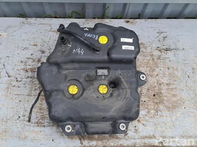 Mercedes-Benz A2054706901 C-CLASS (W205) 2015 Adblue Tank - Bild 1