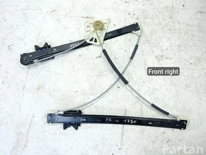 Bentley 4M0837462A BENTAYGA 2017 Lango pakėliklis dešinė priekis