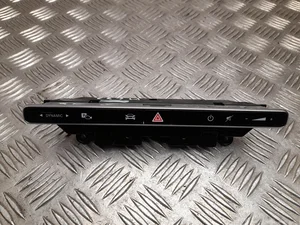 Mercedes-Benz A 206 900 61 13 / A2069006113 C-Class estate (S206) 2022 Commutateur multiple