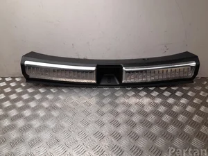 Mercedes-Benz A 167 690 28 02 / A1676902802 GLE (C167) Coupé 2021 Couvercle pour porte-cadenas