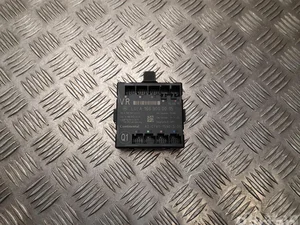 Mercedes-Benz A1669000015 GLE Coupe (C292) 2015 Unité de commande pour porte Right Front