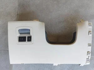 Land Rover J8A2-04325-A / J8A204325A RANGE ROVER VELAR (L560) 2021 Garniture de panneau latéral gauche