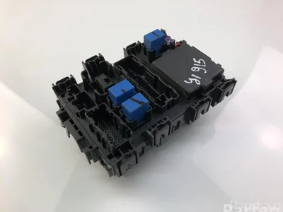 Nissan 68K10 PIXO (UA0) 2011 Boîte à fusibles - Image 1