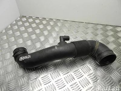 Volkswagen 7H0 129 615 D / 7H0129615D TRANSPORTER V Box (7HA, 7HH, 7EA, 7EH) 2006 Prise d'air / Conduit d'air d'admission - Image 1