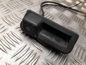 Volkswagen 760 827 566 A / 760827566A Touareg III CR 2019 Poignée pour coffre à bagages