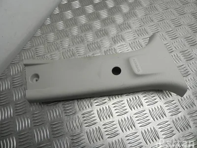 Dacia 769139841R, 769138706R DUSTER 2018 Tapisserie voiture right side - Image 1