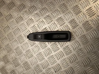 Renault 809506952R, MP8674 ZOE (BFM_) 2020 Bouton de lève-vitre - Image 1