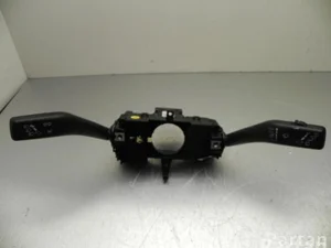 Škoda 6RA 953 501 R / 6RA953501R RAPID (NH3) 2014 Multi-switch colonne de direction