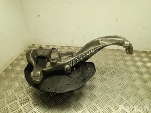 Mercedes-Benz 2060100 C-Class estate (S206) 2022 Obudowa łożyska koła z przodu z lewej