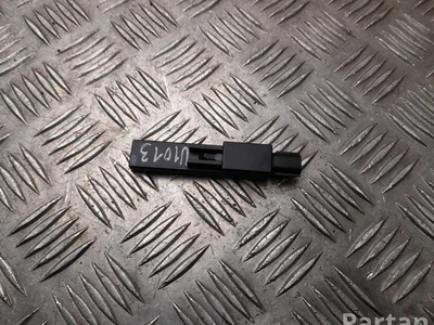 MG 10730164 MG4 Trophy 2024 Amplificateur d'antenne - Image 1