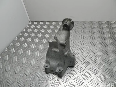 Mercedes-Benz A 651 223 35 04 / A6512233504 E-CLASS (W212) 2010 Support - Image 1