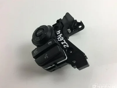 Lexus 75E717 IS III (_E3_) 2013 Bouton multifonction pour volant - Image 1