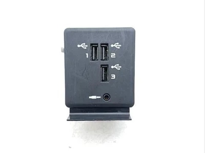 McLaren 13M0835CP, 13M0835CP01 570S 2016 Périphérique d'entrée AUX USB - Image 1