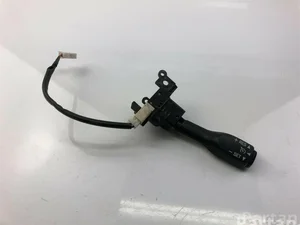 Toyota 18A174 RAV 4 II (_A2_) 2003 Contrôle / Boutons