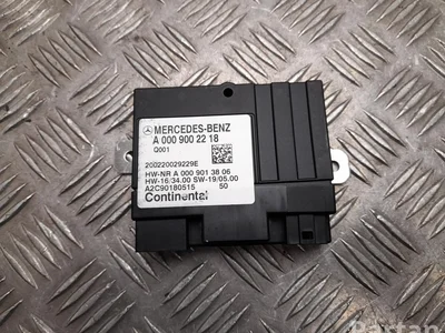Mercedes-Benz A 000 900 22 18 / A0009002218 E-CLASS (W213) 2020 Unité de contrôle pour unité d'alimentation en carburant - Image 1