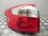 Ford BM51-13405-HF, E4 15065, E4 15066 / BM5113405HF, E415065, E415066 FOCUS III Turnier 2012 Feu arrière