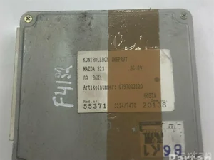 Mazda 0797002120 323 C V (BA) 1996 Unités de contrôle