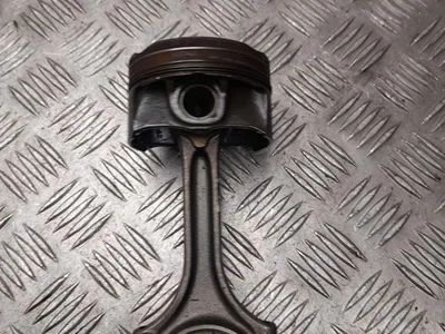 Volvo 0822LB XC60 II (246) 2021 Piston - Image 1