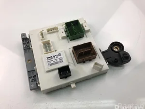 Volvo 31394392AB XC90 II 2018 Caja de fusibles