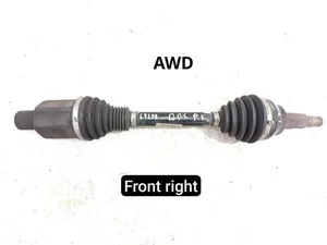 Aston Martin MY83-3A427-BA / MY833A427BA DBX 2021 Wał napędowy z przodu po prawej