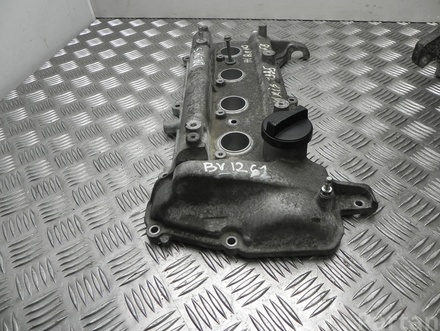 TOYOTA YARIS (_P13_) 2014 Cylinder head cover