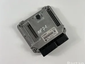 BMW 8517604; 0281018471 / 8517604, 0281018471 X1 (E84) 2013 Unité de contrôle moteur