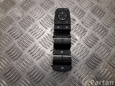 Lexus 84040-48240 / 8404048240 LBX 2025 Przycisk podnoszenia okien z przodu po prawej - Zdjęcie 1