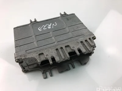 Seat 030906027AK; 0261203930 / 030906027AK, 0261203930 AROSA (6H) 1999 Unité de contrôle moteur - Image 1