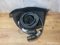 BMW 61905A2A109 ; 9494458 / 61905A2A109, 9494458 5 (G30) 2021 Vehicle charging cable