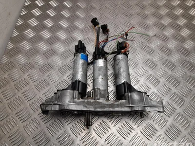 Mercedes-Benz 0130002433, 0130002471, 0130002436 S-CLASS Coupe (C140) 1994 Moteur de réglage pour volet de régulation - Image 1