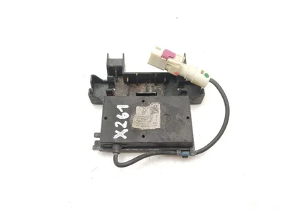 Porsche 970.647.201.00 / 97064720100 PANAMERA (970) 2015 Antenne - Image 1