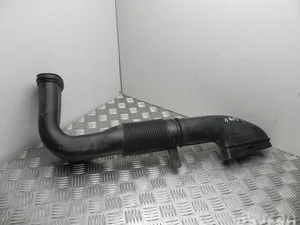 Mercedes-Benz A 651 090 34 37 / A6510903437 E-CLASS (W212) 2012 Prise d'air / Conduit d'air d'admission