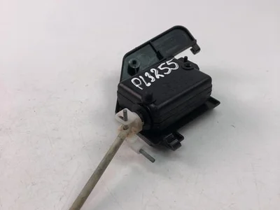 Renault 7700838340 MEGANE I (BA0/1_) 2003 Moteur de réglage pour volet de régulation - Image 1