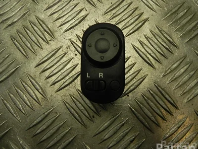 Chevrolet 6D24 NUBIRA Saloon 2010 Bouton de miroir électrique - Image 1