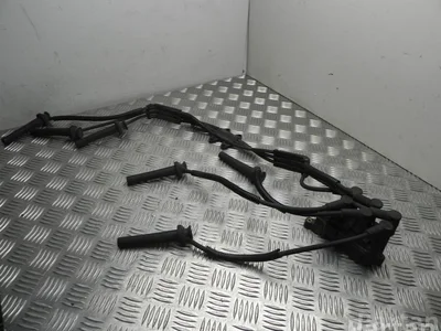 Ford NGK U2023 / NGKU2023 MONDEO III Turnier (BWY) 2004 Distributeur d'allumage - Image 1