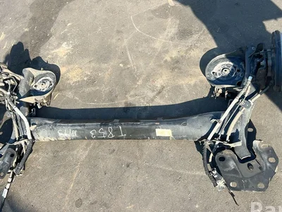 Renault 555018047R KANGOO III 2023 poutre d'essieu arrière - Image 1