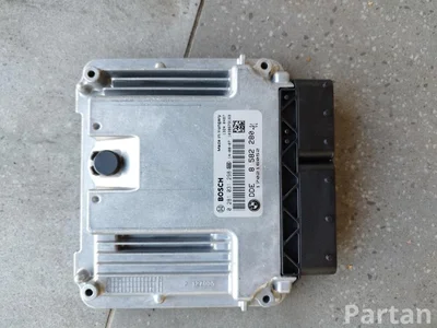 BMW 8 582 280 / 8582280 1 (F21) 2014 Control unit for engine - Image 1