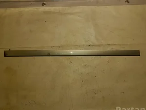 Volvo 39892431 V70 II (SW) 2005 Накладка декоративная спереди справа