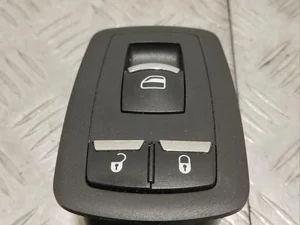 Maserati 670013822 QUATTROPORTE VI 2014 Bouton de lève-vitre